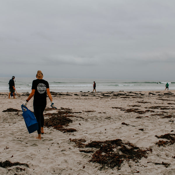 Pura Vida x Surfrider Foundation: Beach Cleanup