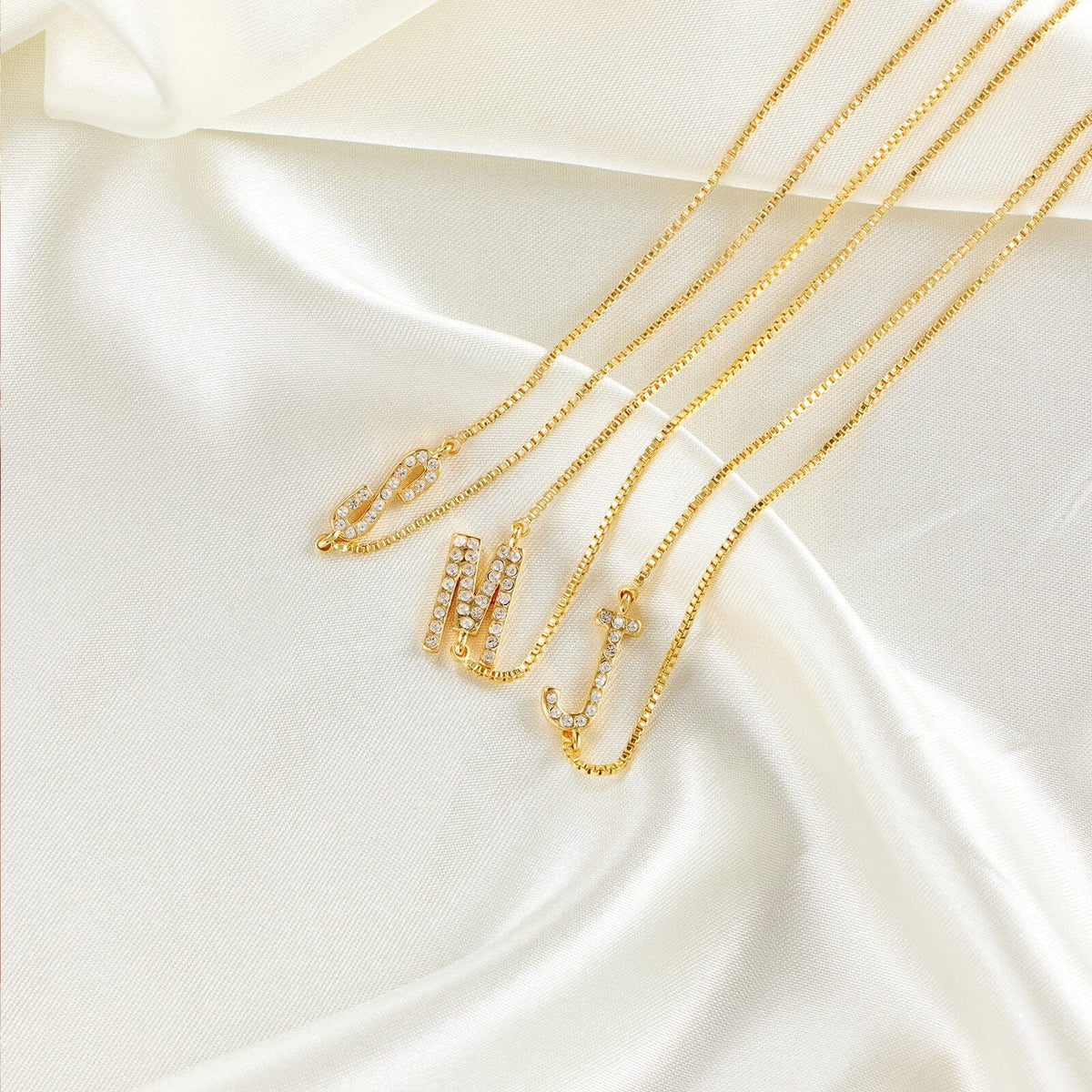 Pavé Initial Box Chain Choker