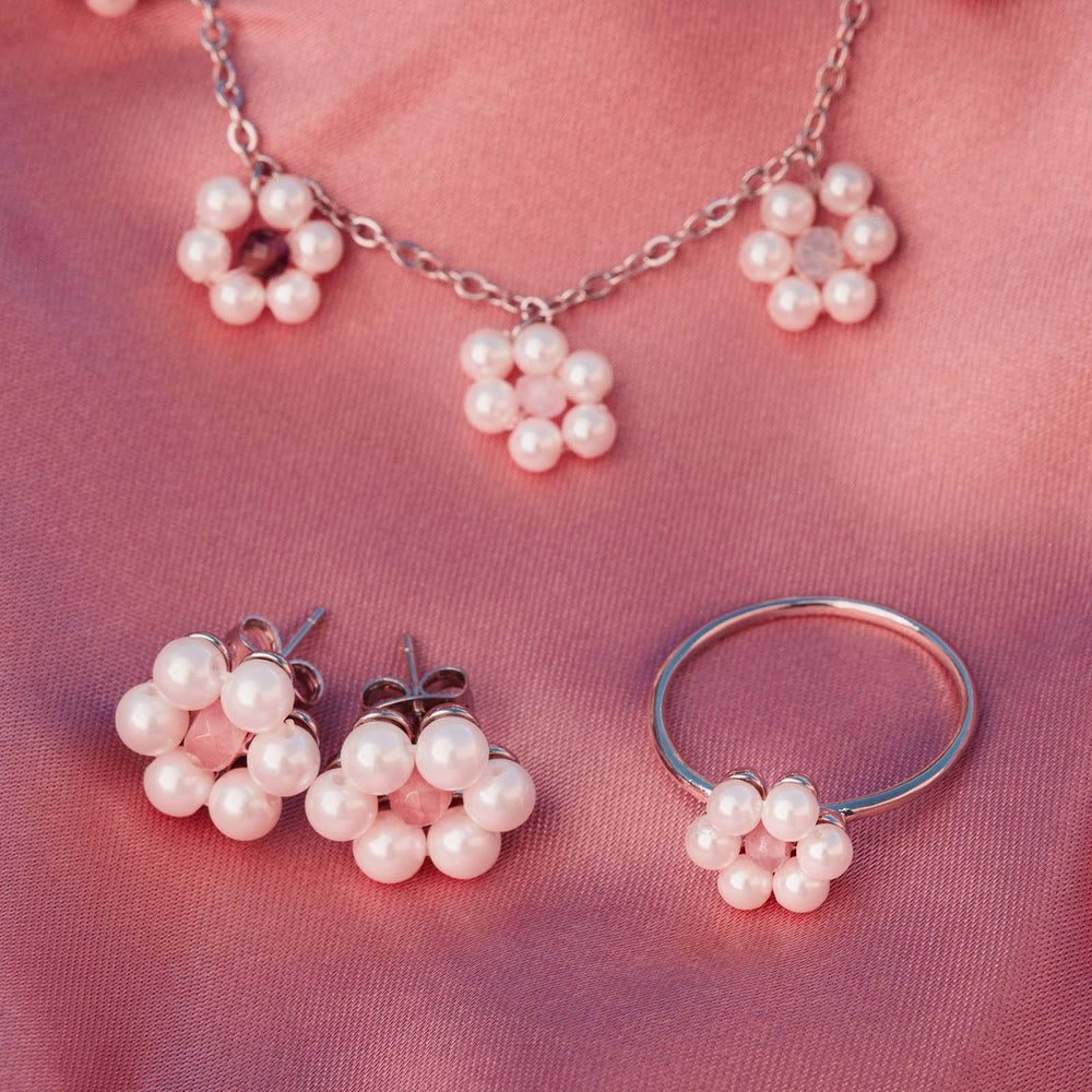 Bitty Pearl Flower Ring 4