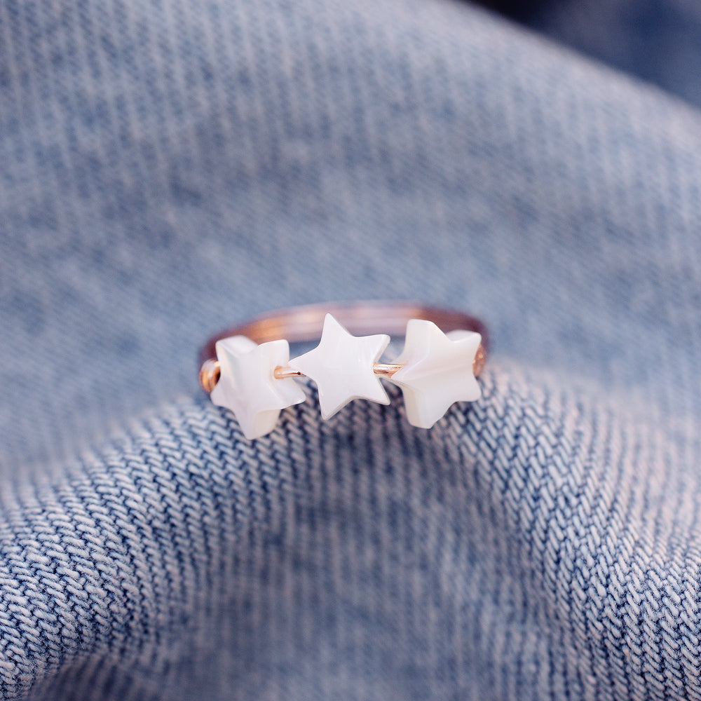 Pearlized 3 Star Ring 4