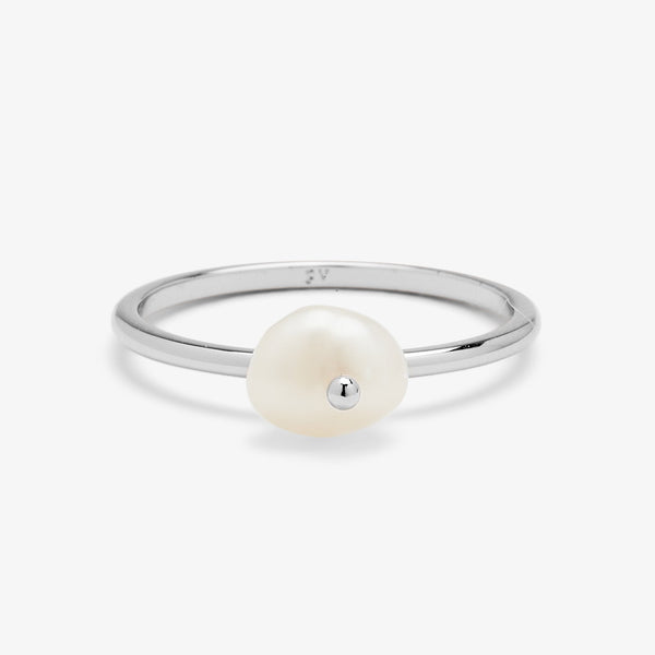 Bitty Pearl Ring